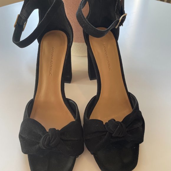Banana Republic Black Suede Heels - Picture 4 of 4